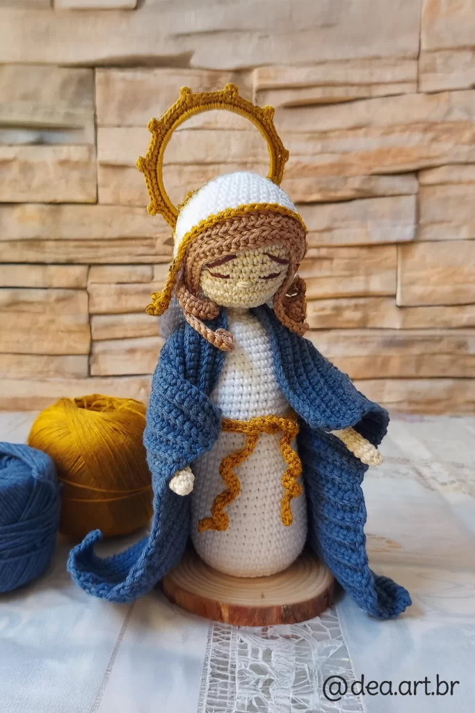 Boneca Amigurumi Santinha Nossa Senhoras das Graças